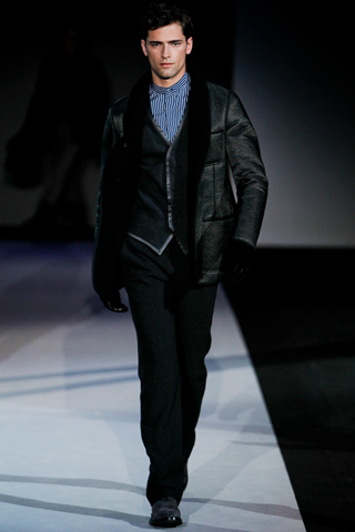 Giorgio Armani / - 2011-2012